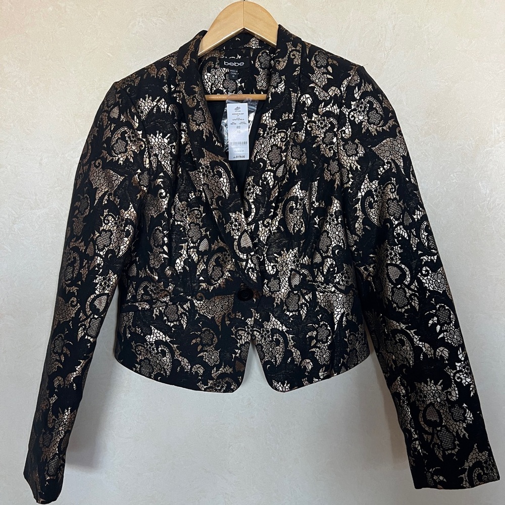 BEBE BLACK AND GOLD BLAZER / NEW WITH TAG
